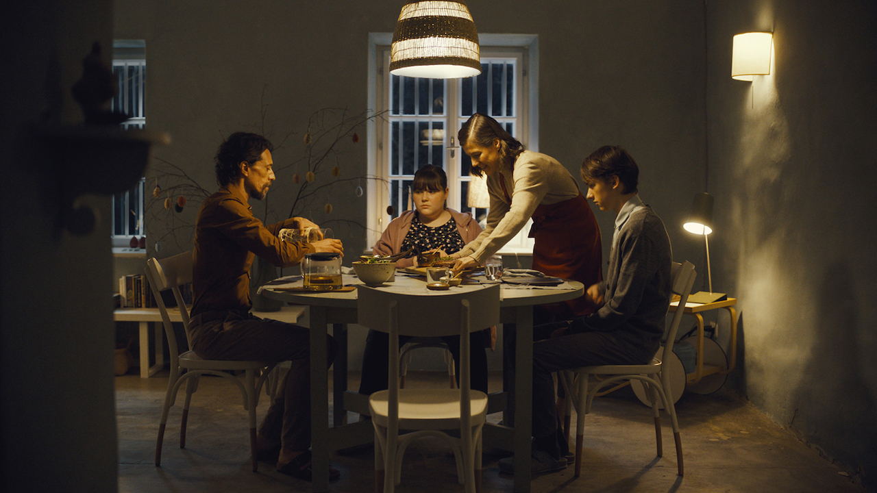 Debütfilm “Family Dinner” von Peter Hengl